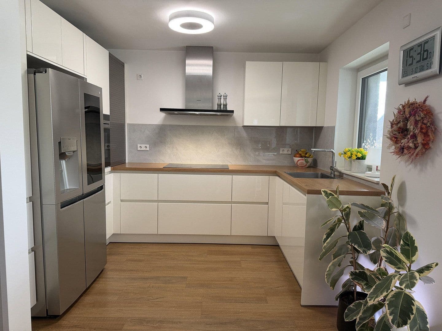 Prodej bytu 3+1 98 m², Duisburg, Severní Porýní-Vestfálsko Prodej bytu 3+1 98 m², Duisburg, Severní Porýní-Vestfálsko