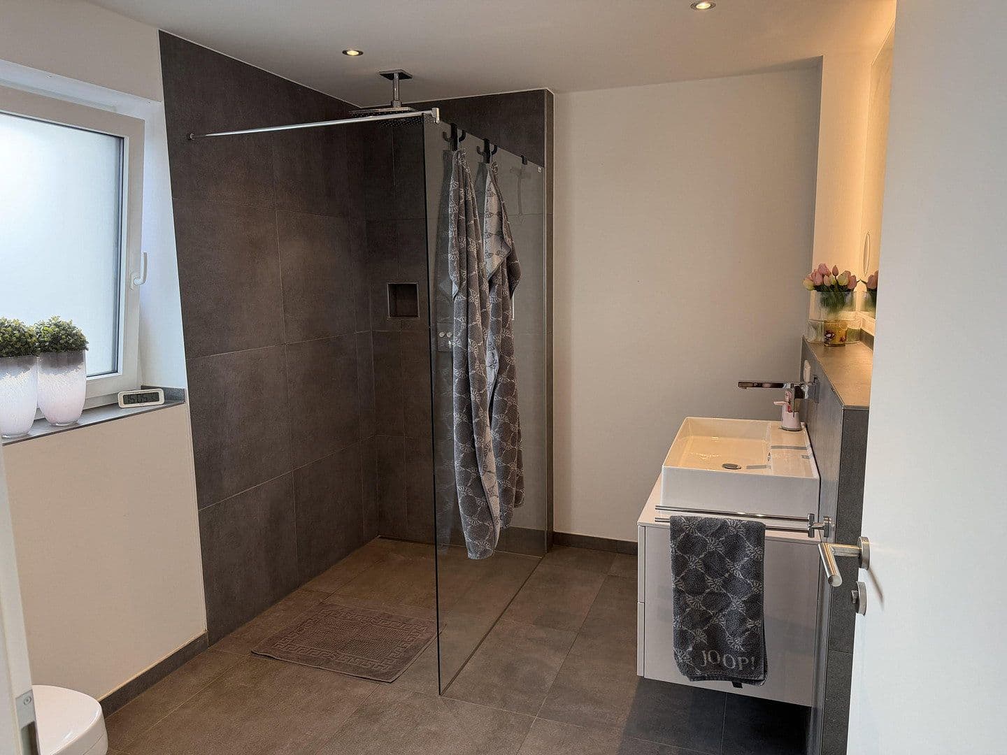 Prodej bytu 3+1 98 m², Duisburg, Severní Porýní-Vestfálsko Prodej bytu 3+1 98 m², Duisburg, Severní Porýní-Vestfálsko
