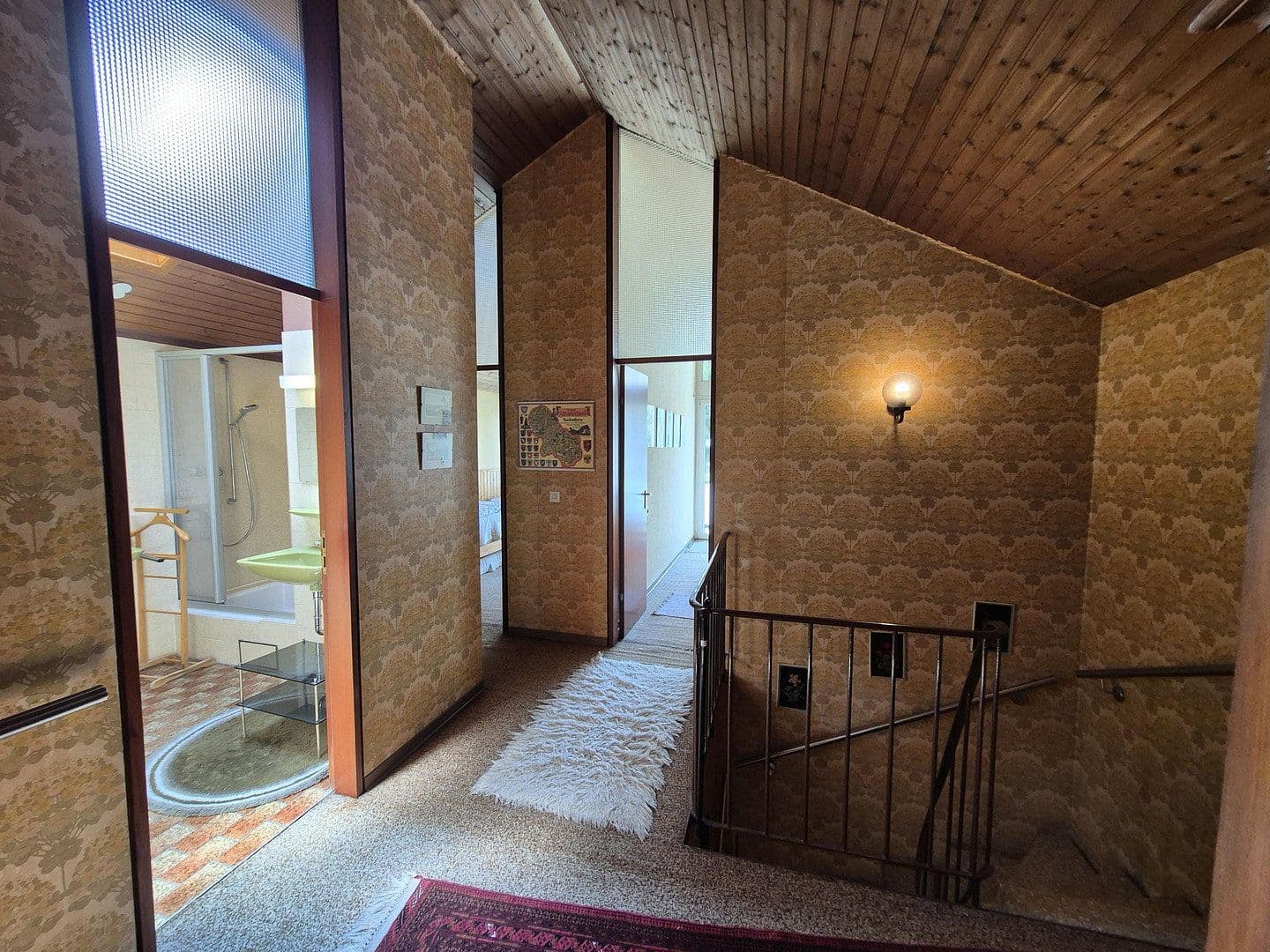 Prodej domu 119 m², pozemek 221 m², Reutlinger Straße 15, Tamm, Bádensko-Württembersko Prodej domu 119 m², pozemek 221 m², Reutlinger Straße 15, Tamm, Bádensko-Württembersko