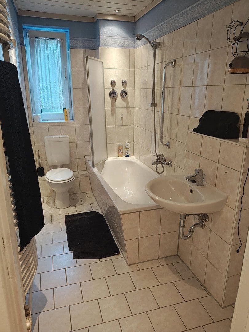 Prodej bytu 3+1 64 m², Köllnische Straße 44, Berlin, Berlín Prodej bytu 3+1 64 m², Köllnische Straße 44, Berlin, Berlín