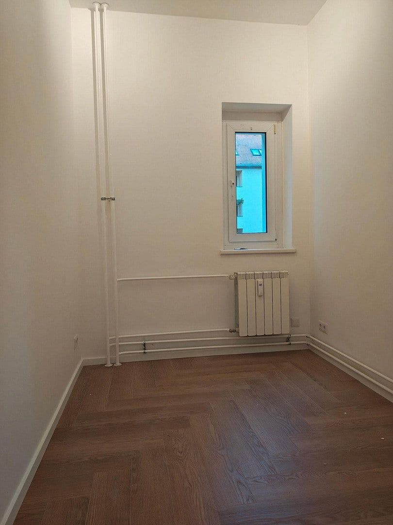 Prodej bytu 3+1 64 m², Köllnische Straße 44, Berlin, Berlín Prodej bytu 3+1 64 m², Köllnische Straße 44, Berlin, Berlín
