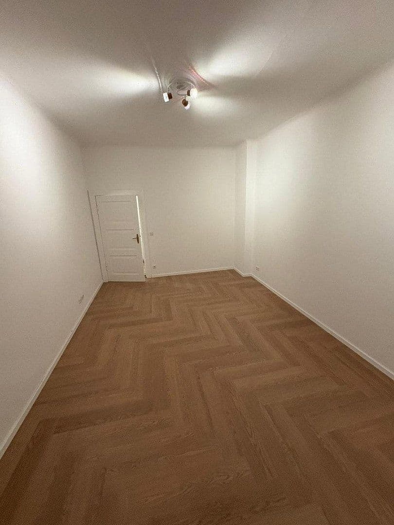 Prodej bytu 3+1 64 m², Köllnische Straße 44, Berlin, Berlín Prodej bytu 3+1 64 m², Köllnische Straße 44, Berlin, Berlín