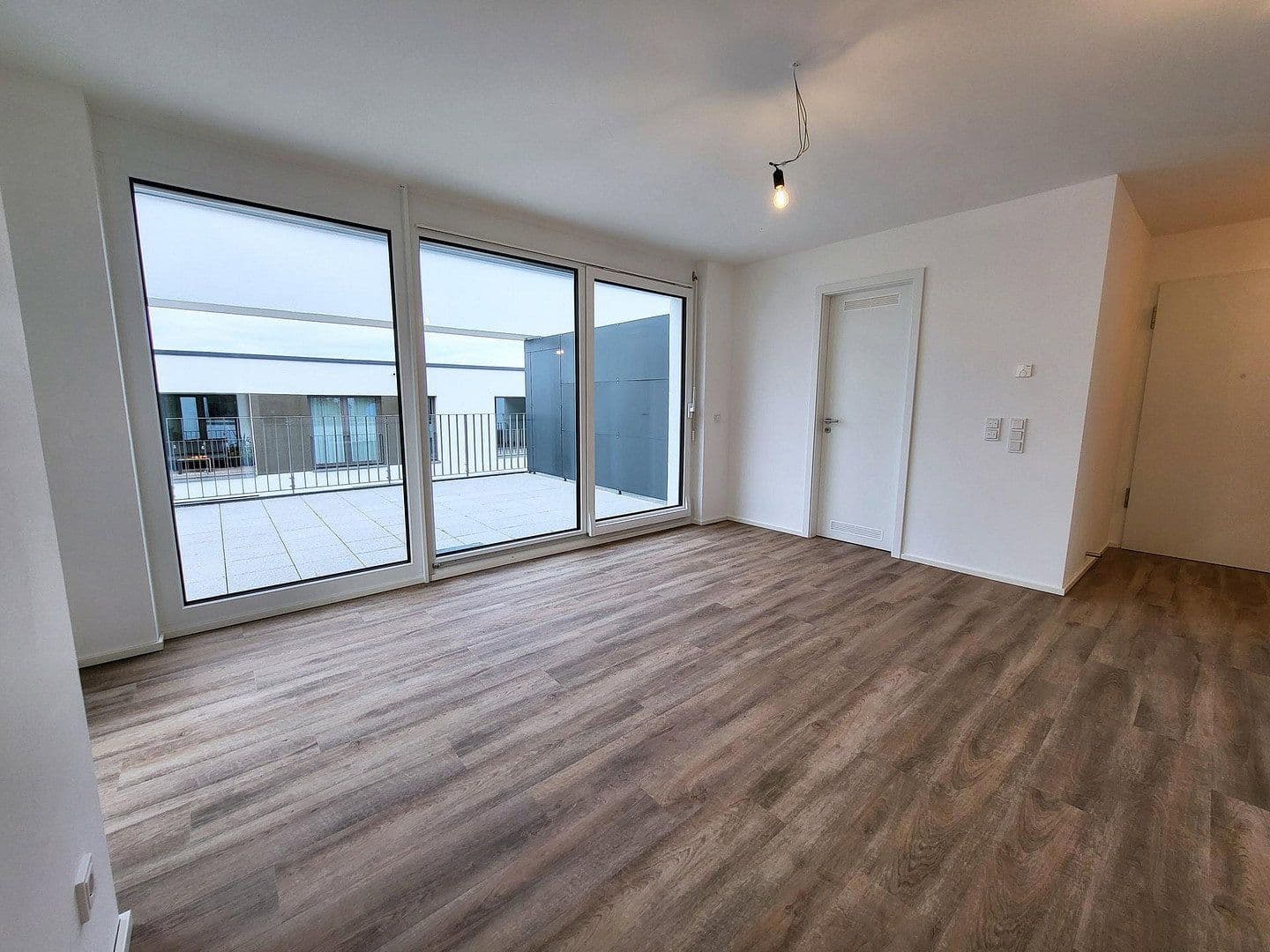 Pronájem bytu 3+1 102 m², In den Akademiegärten 3, Neuhausen auf den Fildern, Bádensko-Württembersko Pronájem bytu 3+1 102 m², In den Akademiegärten 3, Neuhausen auf den Fildern, Bádensko-Württembersko