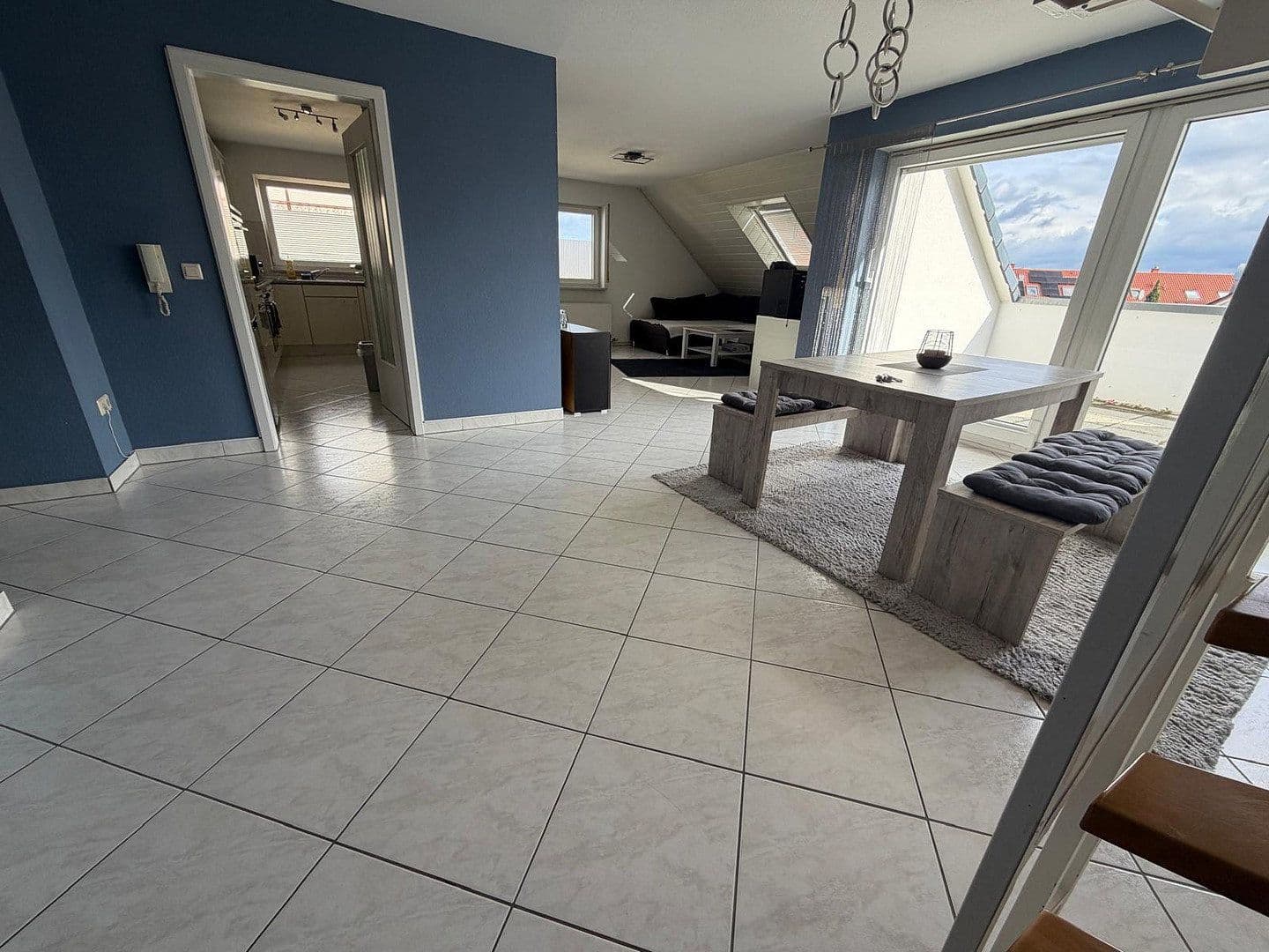 Pronájem bytu 4+kk 105 m², Brühl, Bádensko-Württembersko Pronájem bytu 4+kk 105 m², Brühl, Bádensko-Württembersko