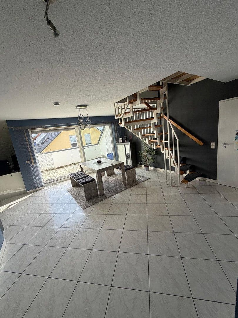 Pronájem bytu 4+kk 105 m², Brühl, Bádensko-Württembersko Pronájem bytu 4+kk 105 m², Brühl, Bádensko-Württembersko