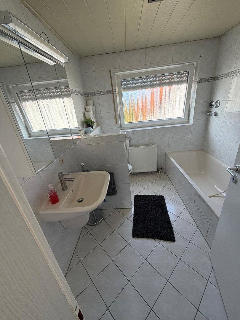 Pronájem bytu 4+kk 105 m², Brühl, Bádensko-Württembersko Pronájem bytu 4+kk 105 m², Brühl, Bádensko-Württembersko
