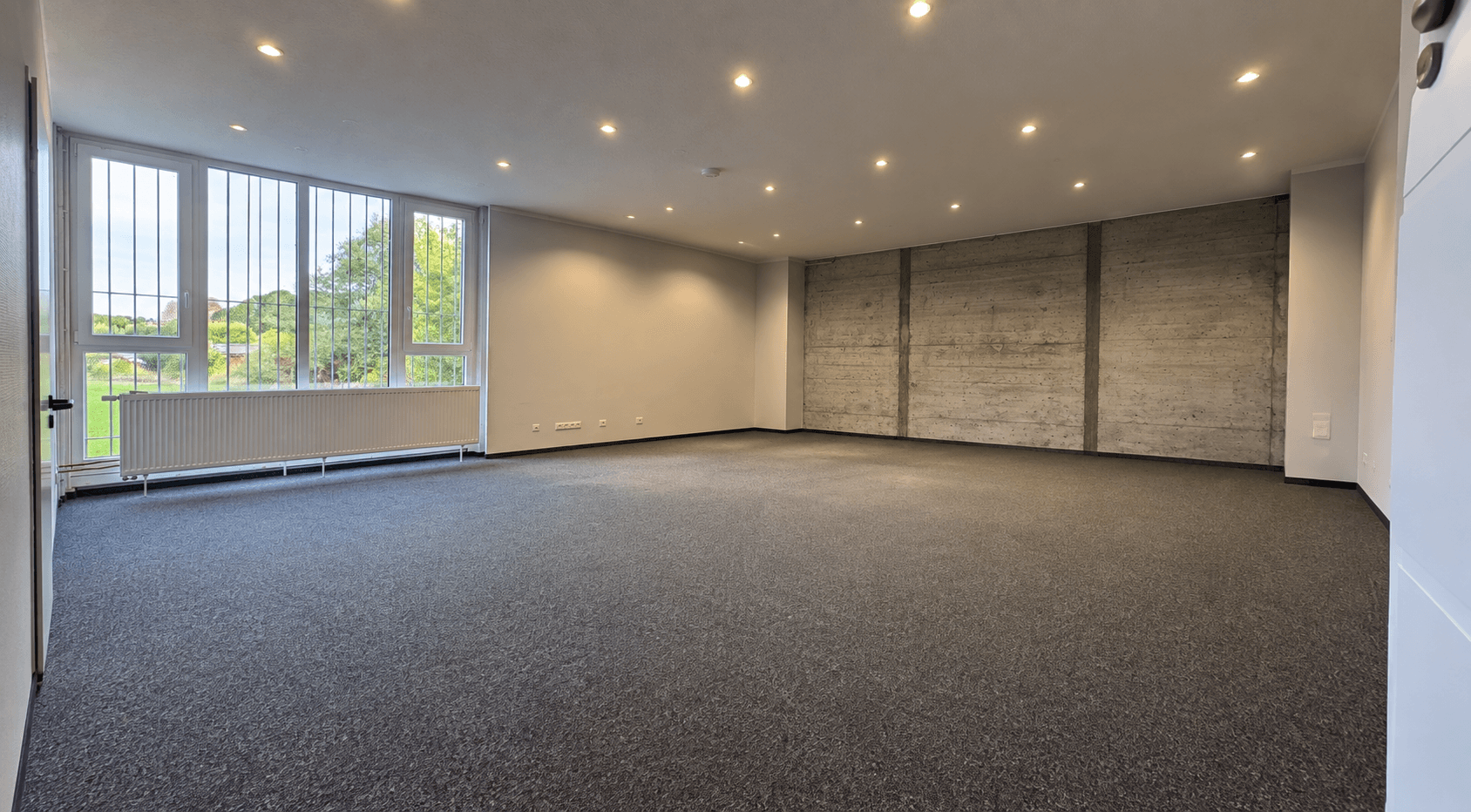 Pronájem nebytového prostoru 22.000 m², Steinbergstr. 3, Leipzig OT Holzhausen, Sasko Pronájem nebytového prostoru 22.000 m², Steinbergstr. 3, Leipzig OT Holzhausen, Sasko