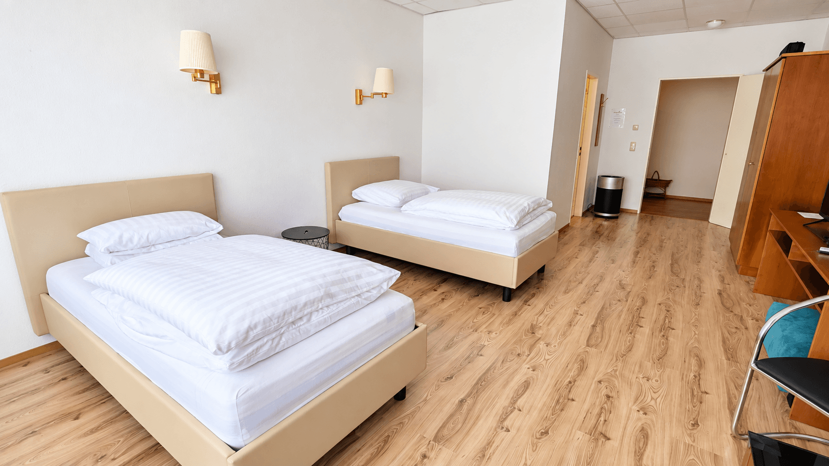 Pronájem bytu 3+1 114 m², Steinbergstr. 3, Leipzig, Leipzig OT Holzhausen, Sasko Pronájem bytu 3+1 114 m², Steinbergstr. 3, Leipzig, Leipzig OT Holzhausen, Sasko