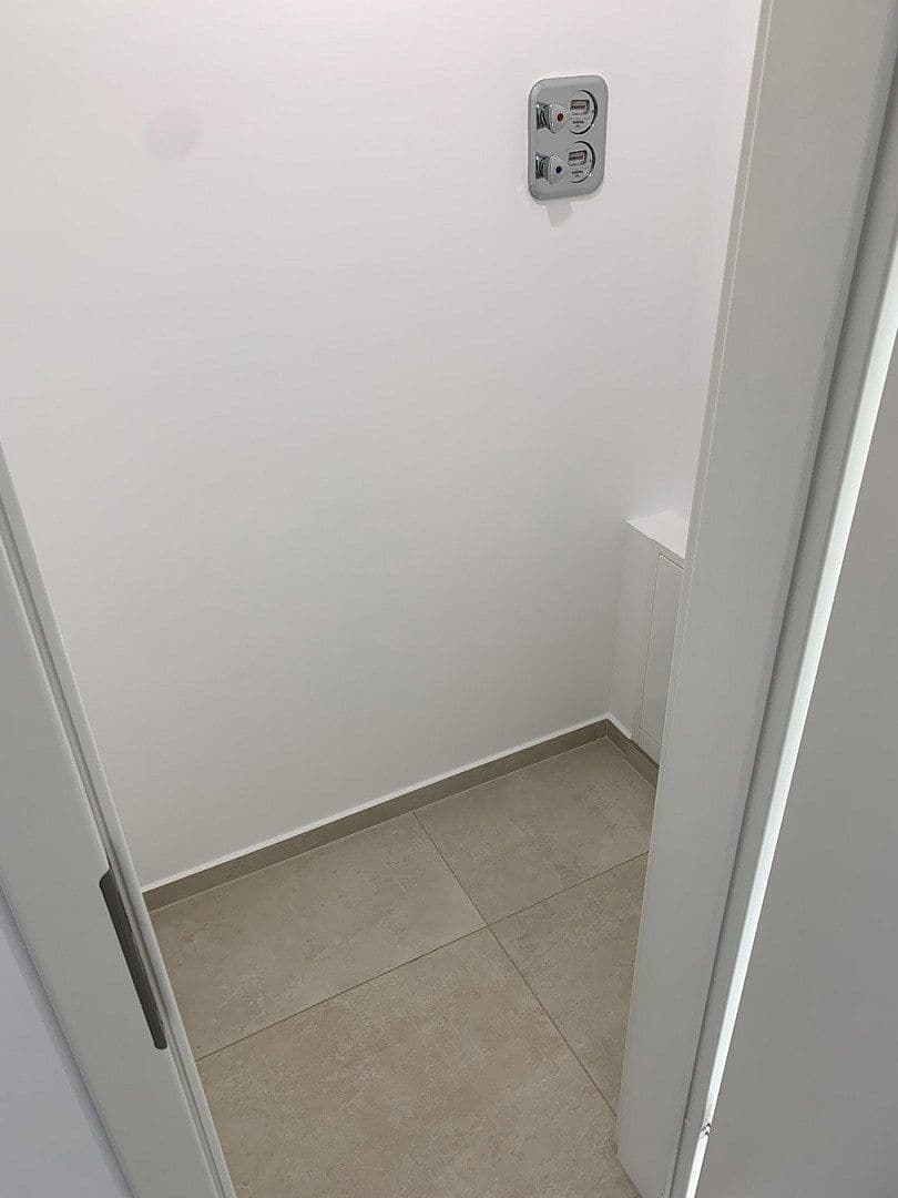 Pronájem bytu 3+1 86 m², Hirschäckerstraße 2, Karlsruhe, Bádensko-Württembersko Pronájem bytu 3+1 86 m², Hirschäckerstraße 2, Karlsruhe, Bádensko-Württembersko