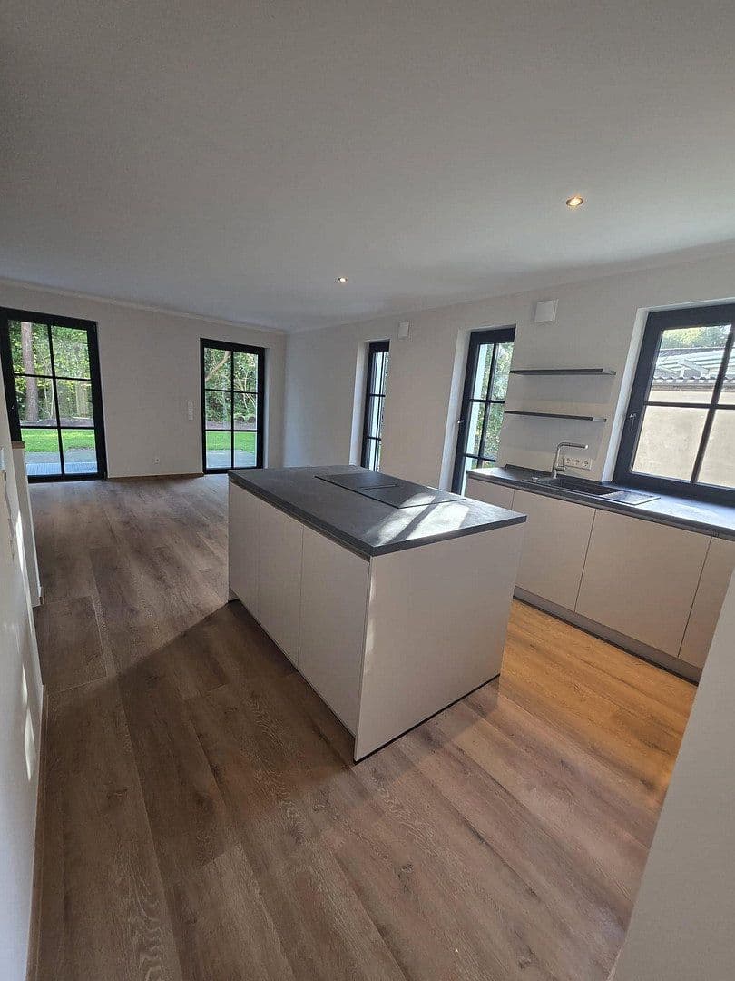 Pronájem bytu 4+1 122 m², Hamburg, Hamburg Pronájem bytu 4+1 122 m², Hamburg, Hamburg