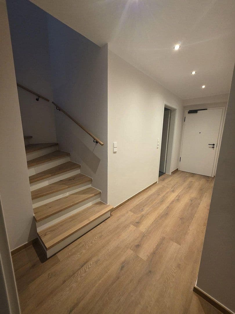 Pronájem bytu 4+1 122 m², Hamburg, Hamburg Pronájem bytu 4+1 122 m², Hamburg, Hamburg