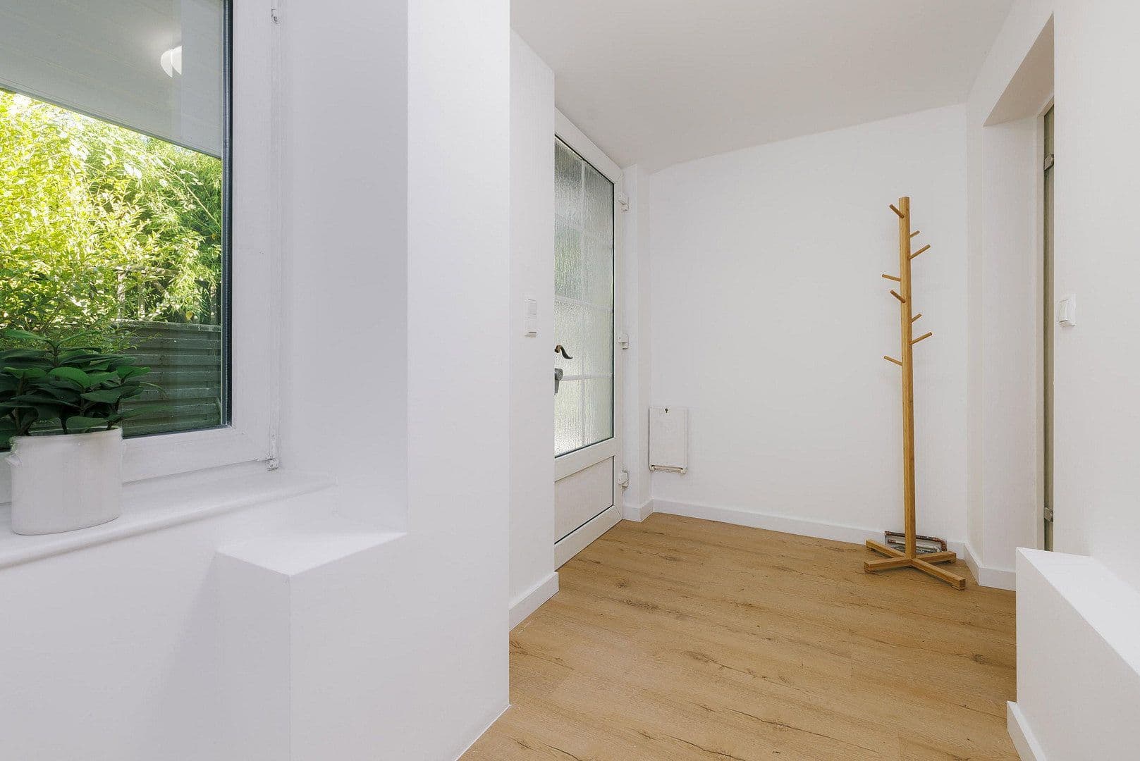 Prodej domu 104 m², pozemek 1.140 m², Falkensee, Braniborsko Prodej domu 104 m², pozemek 1.140 m², Falkensee, Braniborsko