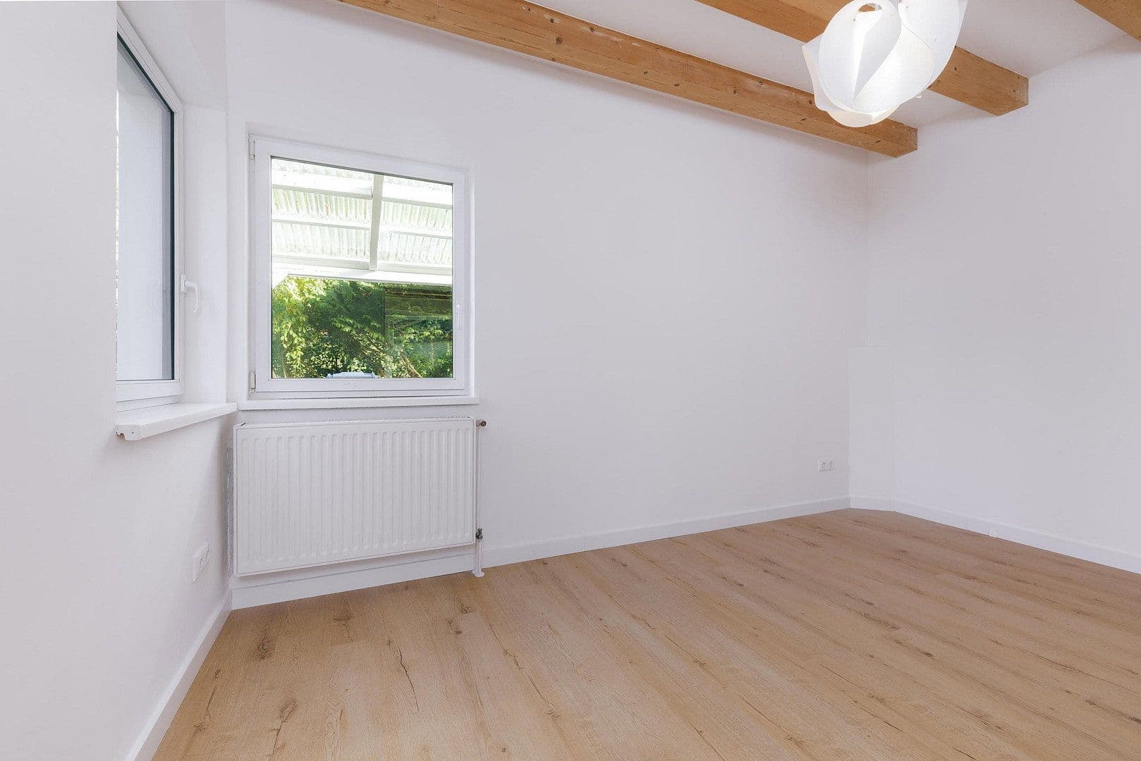 Prodej domu 104 m², pozemek 1.140 m², Falkensee, Braniborsko Prodej domu 104 m², pozemek 1.140 m², Falkensee, Braniborsko