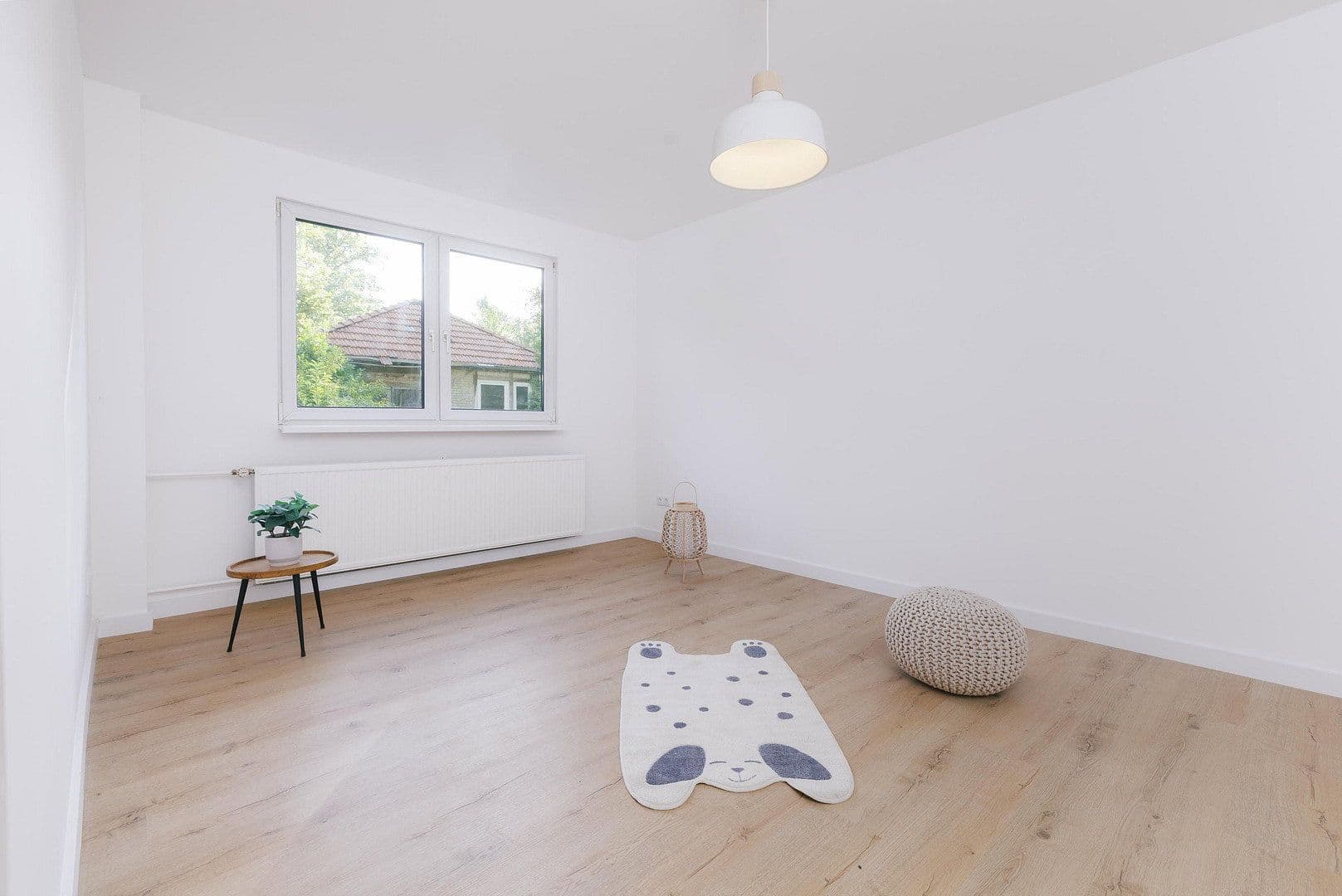 Prodej domu 104 m², pozemek 1.140 m², Falkensee, Braniborsko Prodej domu 104 m², pozemek 1.140 m², Falkensee, Braniborsko