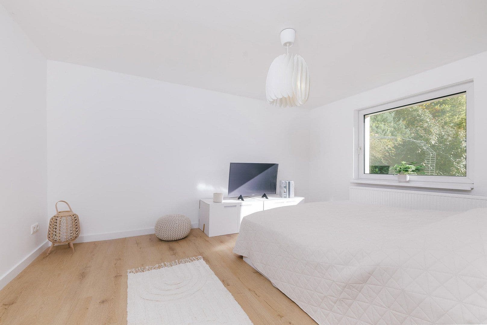 Prodej domu 104 m², pozemek 1.140 m², Falkensee, Braniborsko Prodej domu 104 m², pozemek 1.140 m², Falkensee, Braniborsko