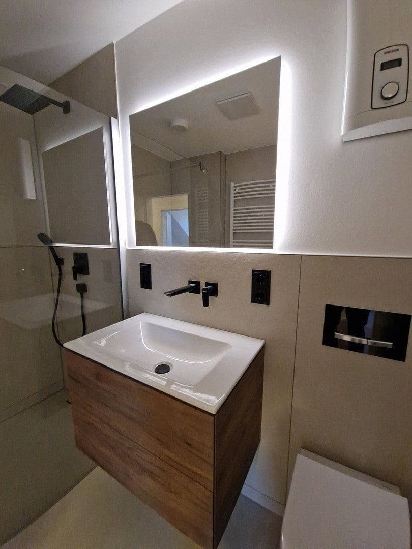 Pronájem bytu 3+1 84 m², Wallstraße 8, Trier, Porýní-Falc Pronájem bytu 3+1 84 m², Wallstraße 8, Trier, Porýní-Falc