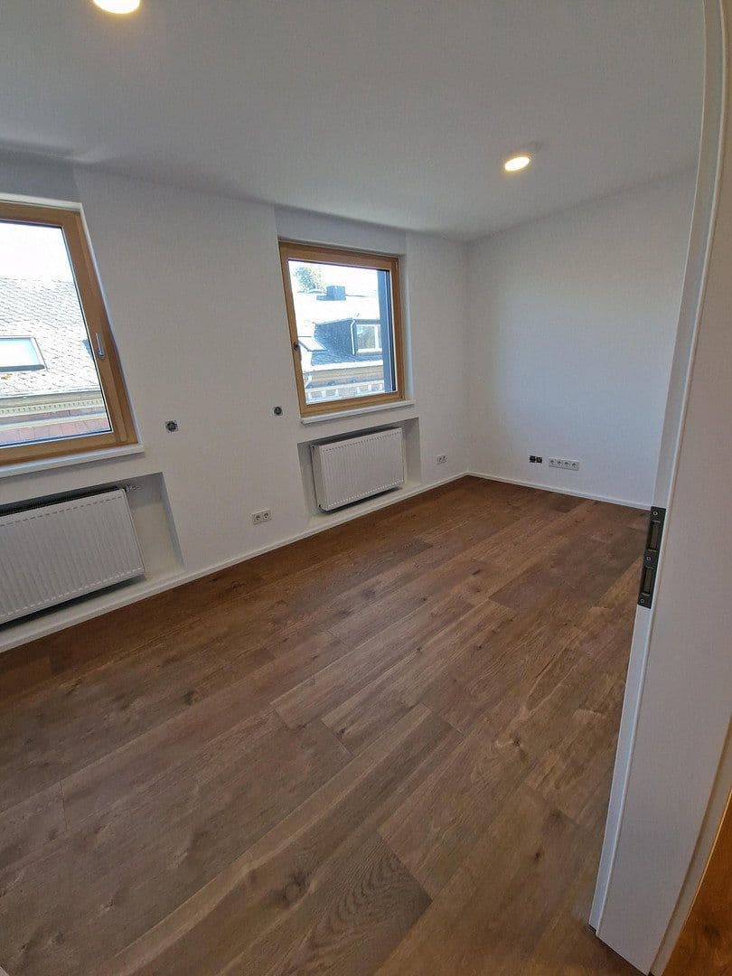 Pronájem bytu 3+1 84 m², Wallstraße 8, Trier, Porýní-Falc Pronájem bytu 3+1 84 m², Wallstraße 8, Trier, Porýní-Falc
