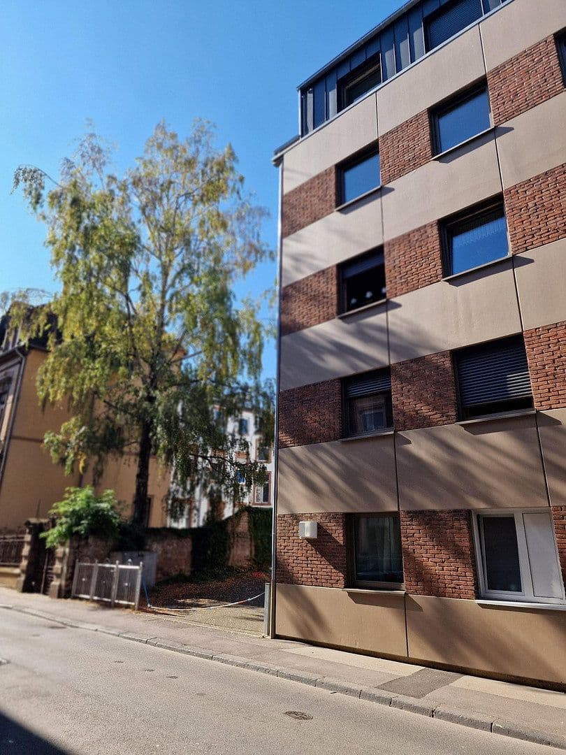 Pronájem bytu 3+1 84 m², Wallstraße 8, Trier, Porýní-Falc Pronájem bytu 3+1 84 m², Wallstraße 8, Trier, Porýní-Falc