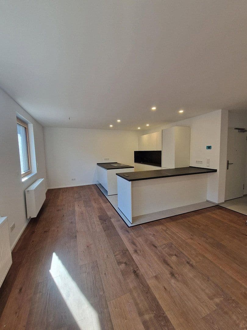Pronájem bytu 3+1 84 m², Wallstraße 8, Trier, Porýní-Falc Pronájem bytu 3+1 84 m², Wallstraße 8, Trier, Porýní-Falc