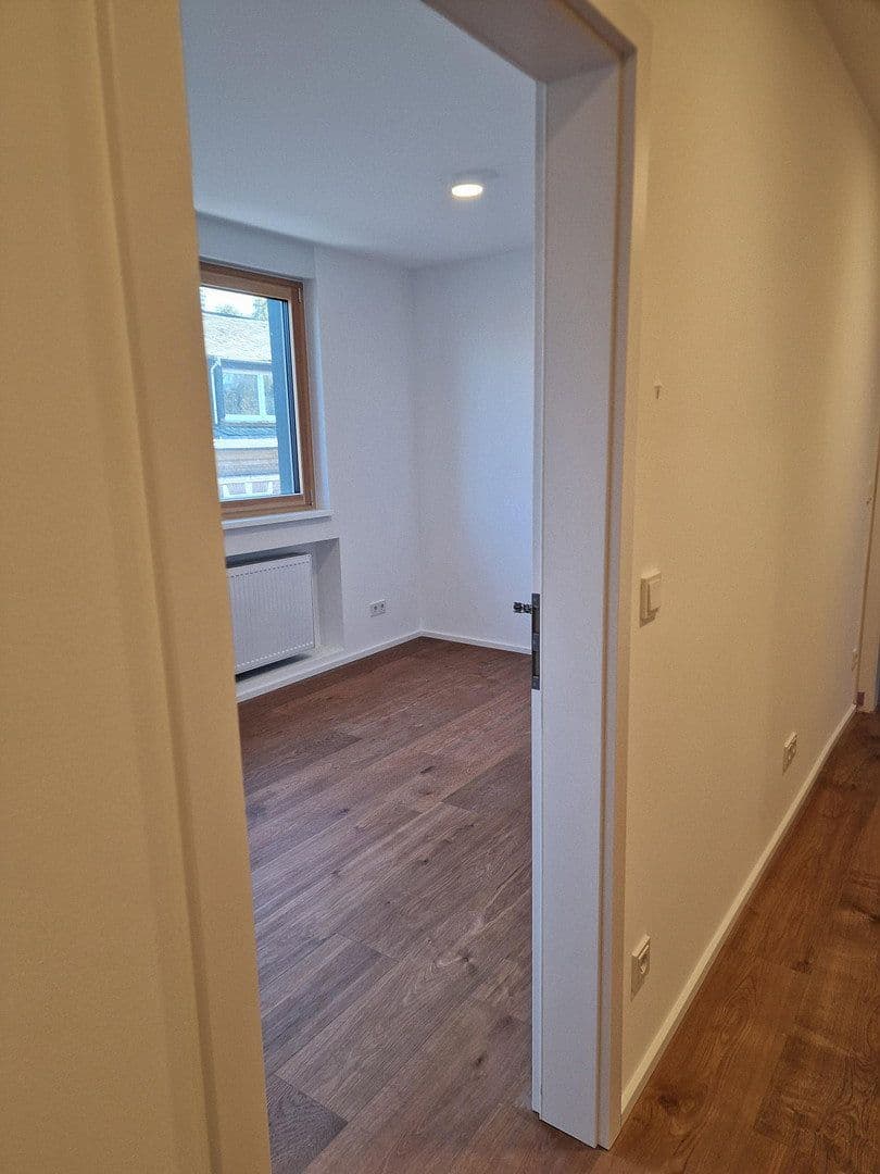 Pronájem bytu 3+1 84 m², Wallstraße 8, Trier, Porýní-Falc Pronájem bytu 3+1 84 m², Wallstraße 8, Trier, Porýní-Falc