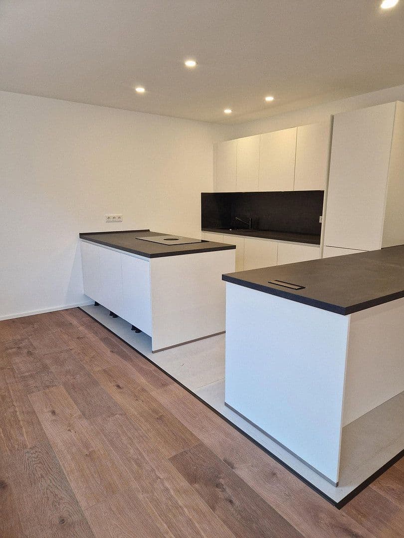 Pronájem bytu 3+1 84 m², Wallstraße 8, Trier, Porýní-Falc Pronájem bytu 3+1 84 m², Wallstraße 8, Trier, Porýní-Falc
