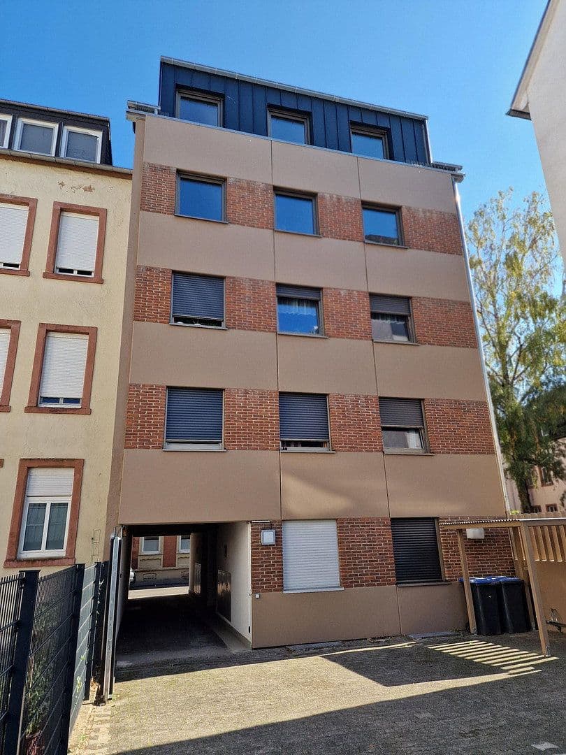 Pronájem bytu 3+1 84 m², Wallstraße 8, Trier, Porýní-Falc Pronájem bytu 3+1 84 m², Wallstraße 8, Trier, Porýní-Falc