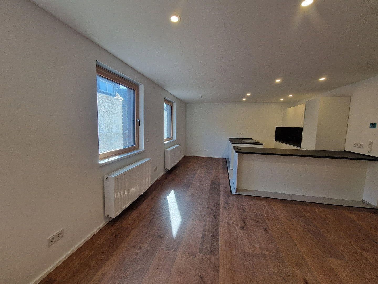 Pronájem bytu 3+1 84 m², Wallstraße 8, Trier, Porýní-Falc Pronájem bytu 3+1 84 m², Wallstraße 8, Trier, Porýní-Falc