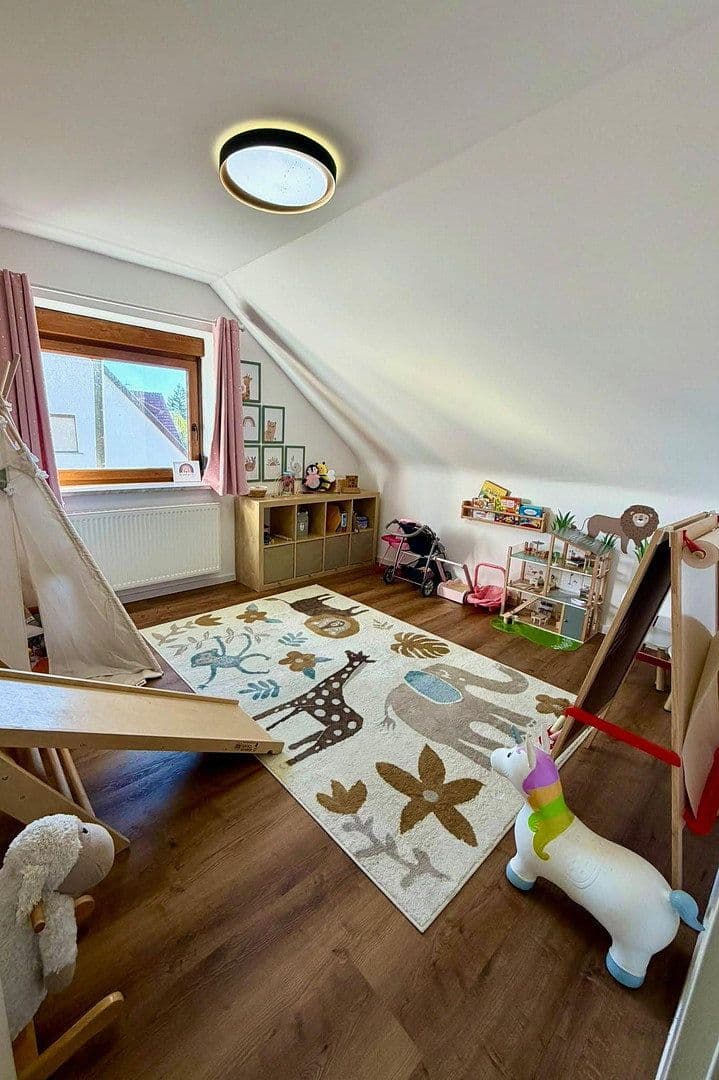 Prodej domu 175 m², pozemek 865 m², Neunkirchen, Země Sársko Prodej domu 175 m², pozemek 865 m², Neunkirchen, Země Sársko