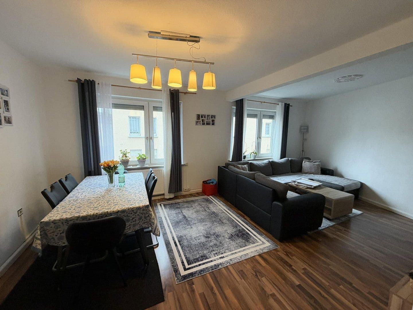 Pronájem bytu 2+1 55 m², Kirchplatz 12, Solingen, Severní Porýní-Vestfálsko Pronájem bytu 2+1 55 m², Kirchplatz 12, Solingen, Severní Porýní-Vestfálsko