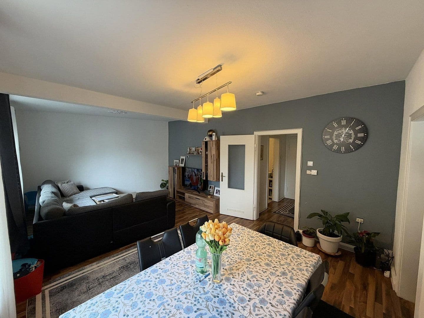 Pronájem bytu 2+1 55 m², Kirchplatz 12, Solingen, Severní Porýní-Vestfálsko Pronájem bytu 2+1 55 m², Kirchplatz 12, Solingen, Severní Porýní-Vestfálsko