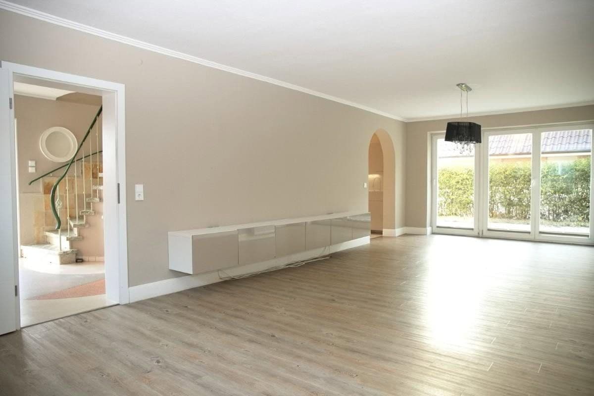 Prodej domu 123 m², pozemek 674 m², Rosenstr. 24, Grömitz, Šlesvicko-Holštýnsko Prodej domu 123 m², pozemek 674 m², Rosenstr. 24, Grömitz, Šlesvicko-Holštýnsko