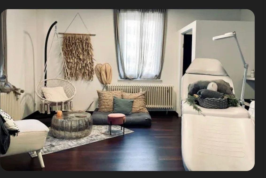 Pronájem nebytového prostoru 150 m², Böblingen, Bádensko-Württembersko Pronájem nebytového prostoru 150 m², Böblingen, Bádensko-Württembersko