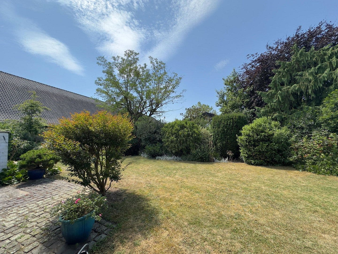 Pronájem domu 210 m², pozemek 790 m², Wesseling, Severní Porýní-Vestfálsko Pronájem domu 210 m², pozemek 790 m², Wesseling, Severní Porýní-Vestfálsko