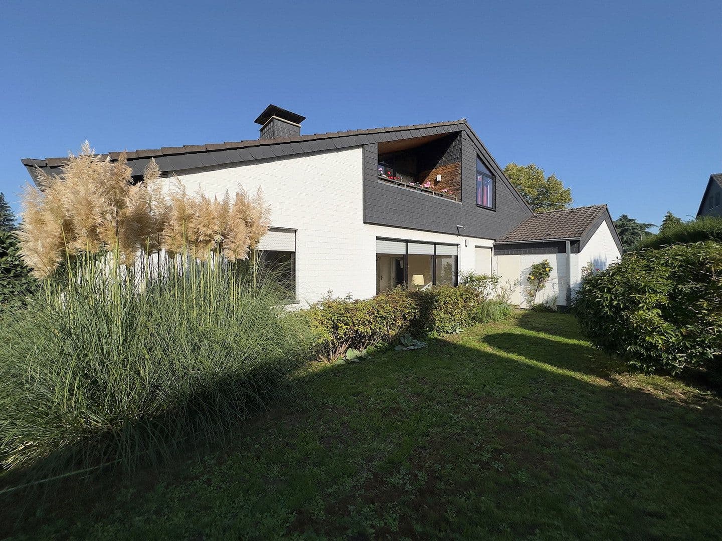 Pronájem domu 210 m², pozemek 790 m², Wesseling, Severní Porýní-Vestfálsko Pronájem domu 210 m², pozemek 790 m², Wesseling, Severní Porýní-Vestfálsko