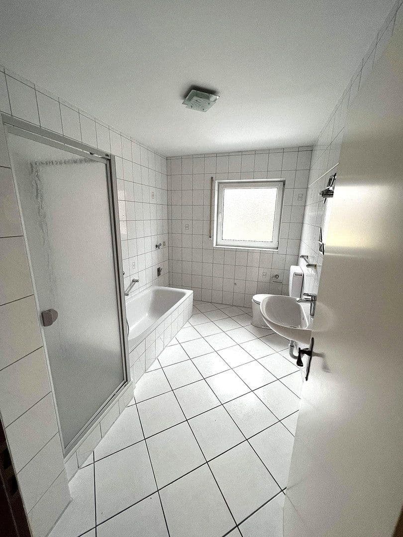 Pronájem bytu 4+1 100 m², Heilberscheid, Porýní-Falc Pronájem bytu 4+1 100 m², Heilberscheid, Porýní-Falc