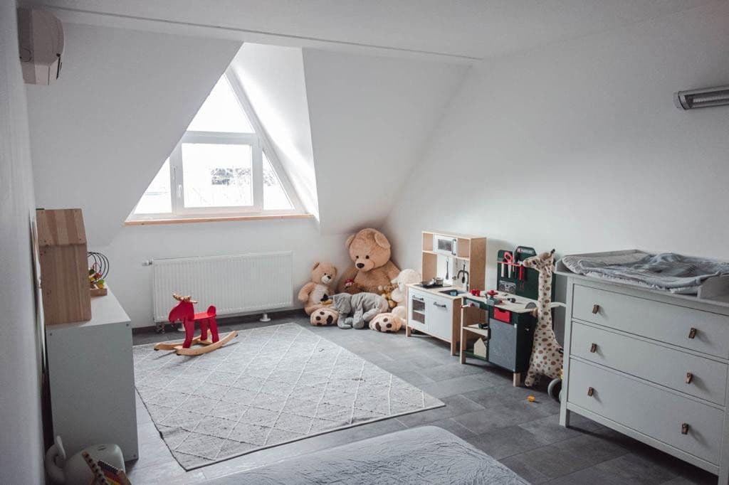 Pronájem bytu 3+1 108 m², Kamen, Severní Porýní-Vestfálsko Pronájem bytu 3+1 108 m², Kamen, Severní Porýní-Vestfálsko