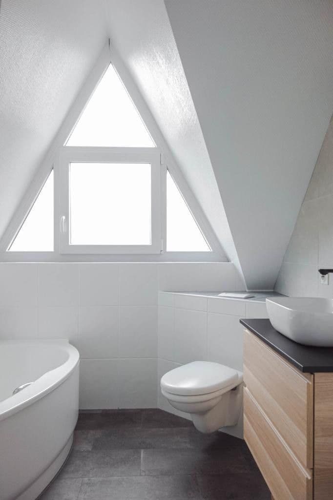 Pronájem bytu 3+1 108 m², Kamen, Severní Porýní-Vestfálsko Pronájem bytu 3+1 108 m², Kamen, Severní Porýní-Vestfálsko