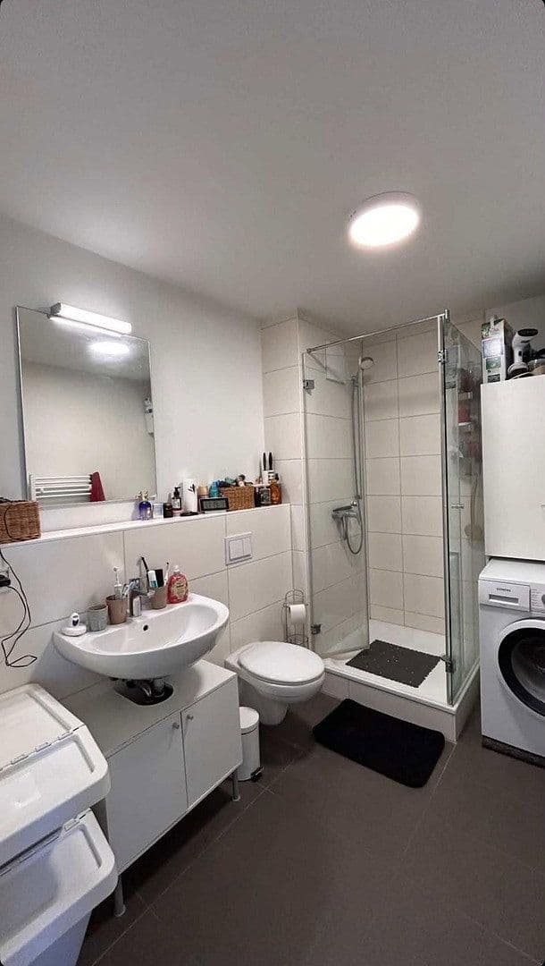 Pronájem bytu 2+1 50 m², Aristide-Briand-Str. 12, Herzogenaurach, Bavorsko Pronájem bytu 2+1 50 m², Aristide-Briand-Str. 12, Herzogenaurach, Bavorsko