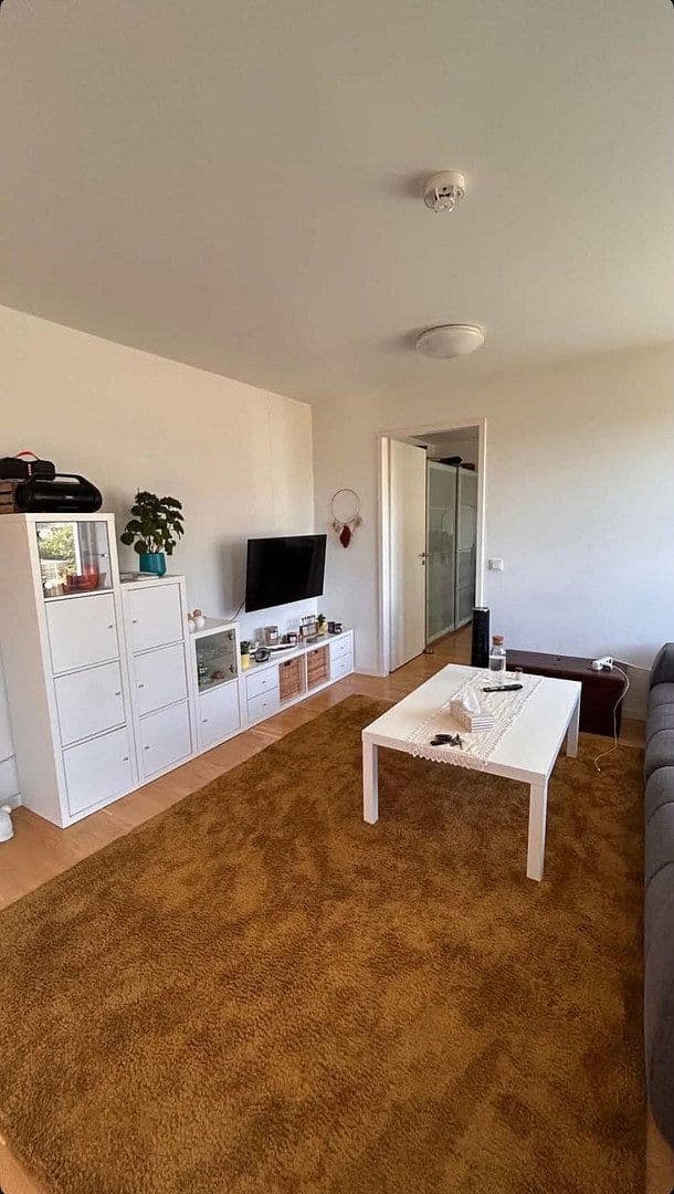 Pronájem bytu 2+1 50 m², Aristide-Briand-Str. 12, Herzogenaurach, Bavorsko Pronájem bytu 2+1 50 m², Aristide-Briand-Str. 12, Herzogenaurach, Bavorsko