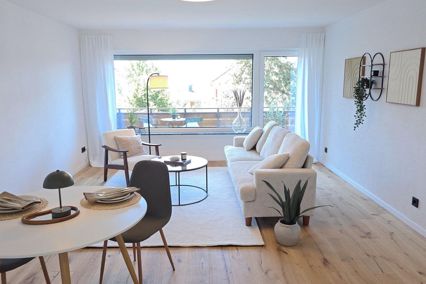 Prodej bytu 3+1 81 m², Bergstraße 40, Ludwigsburg, Bádensko-Württembersko Prodej bytu 3+1 81 m², Bergstraße 40, Ludwigsburg, Bádensko-Württembersko
