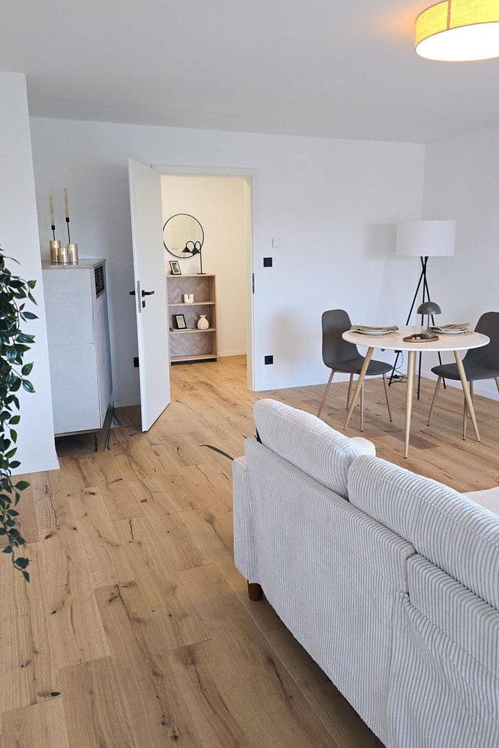 Prodej bytu 3+1 81 m², Bergstraße 40, Ludwigsburg, Bádensko-Württembersko Prodej bytu 3+1 81 m², Bergstraße 40, Ludwigsburg, Bádensko-Württembersko