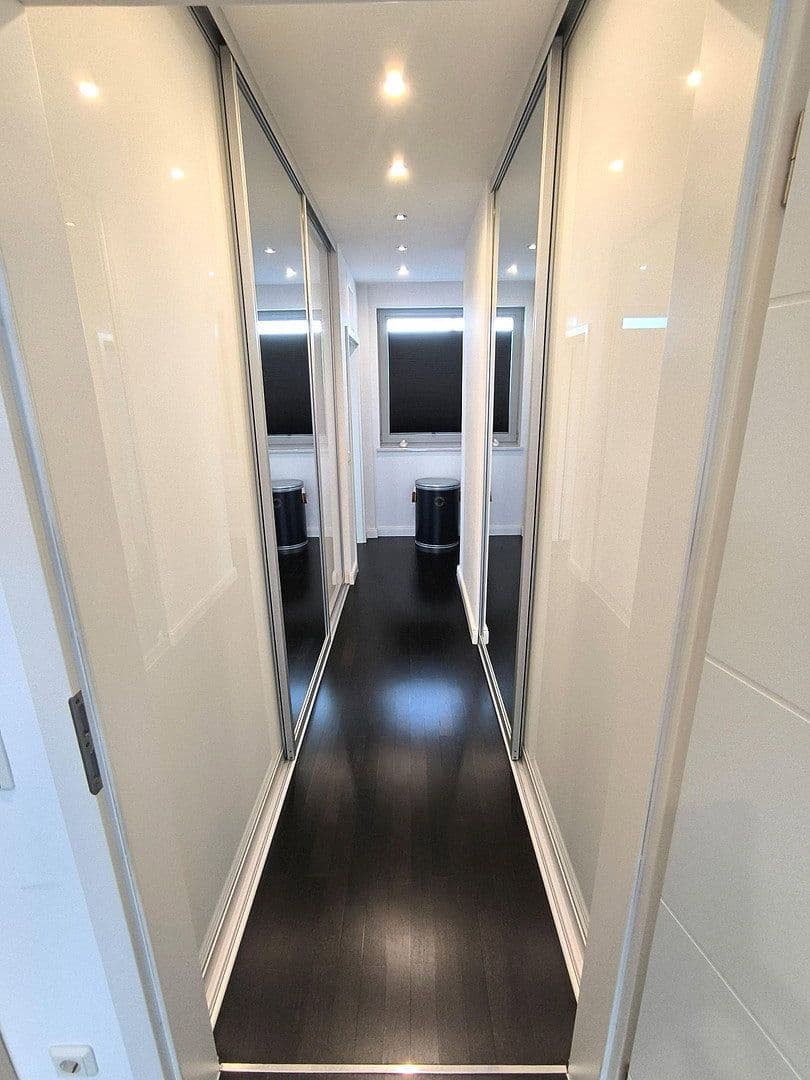 Prodej bytu 4+1 144 m², Saarbrücken, Země Sársko Prodej bytu 4+1 144 m², Saarbrücken, Země Sársko