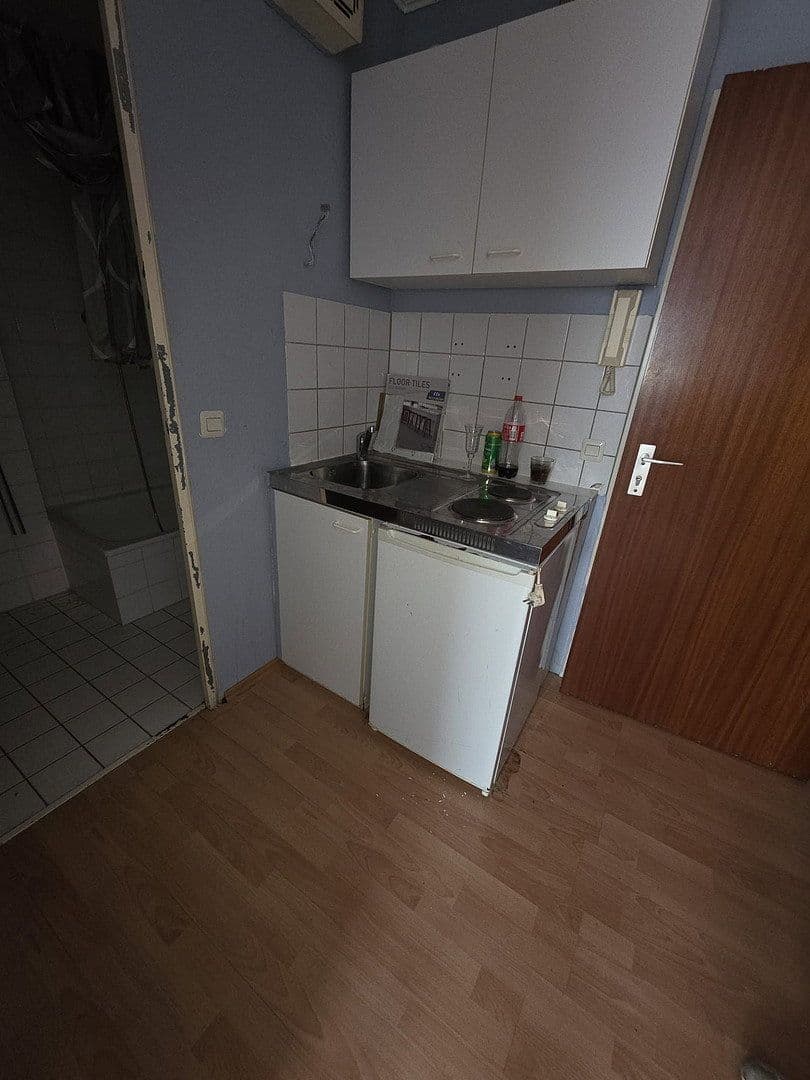 Pronájem bytu 1+1 25 m², Bublitzer-Str. 15 -17, Düsseldorf, Severní Porýní-Vestfálsko Pronájem bytu 1+1 25 m², Bublitzer-Str. 15 -17, Düsseldorf, Severní Porýní-Vestfálsko
