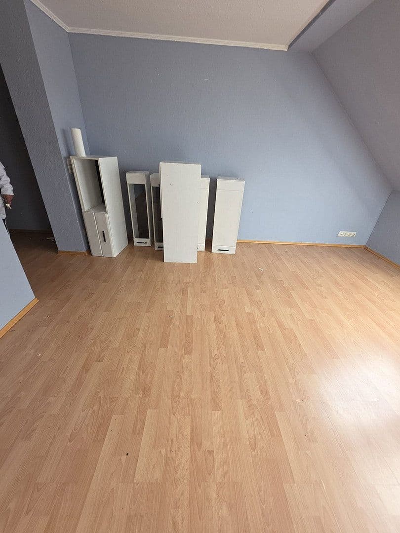 Pronájem bytu 1+1 25 m², Bublitzer-Str. 15 -17, Düsseldorf, Severní Porýní-Vestfálsko Pronájem bytu 1+1 25 m², Bublitzer-Str. 15 -17, Düsseldorf, Severní Porýní-Vestfálsko