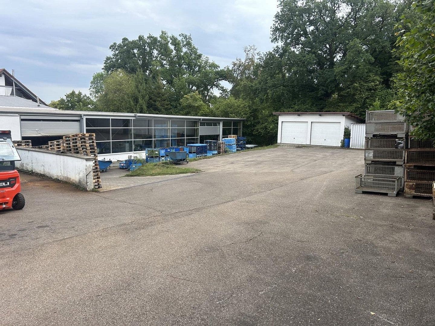 Pronájem nebytového prostoru 5.050 m², Illertissen, Bavorsko Pronájem nebytového prostoru 5.050 m², Illertissen, Bavorsko