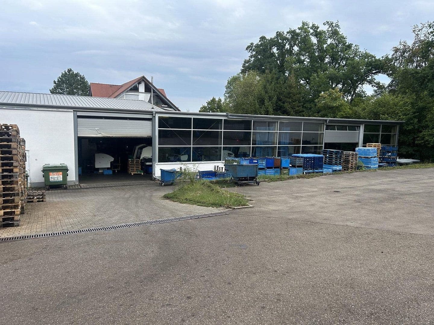 Pronájem nebytového prostoru 5.050 m², Illertissen, Bavorsko Pronájem nebytového prostoru 5.050 m², Illertissen, Bavorsko