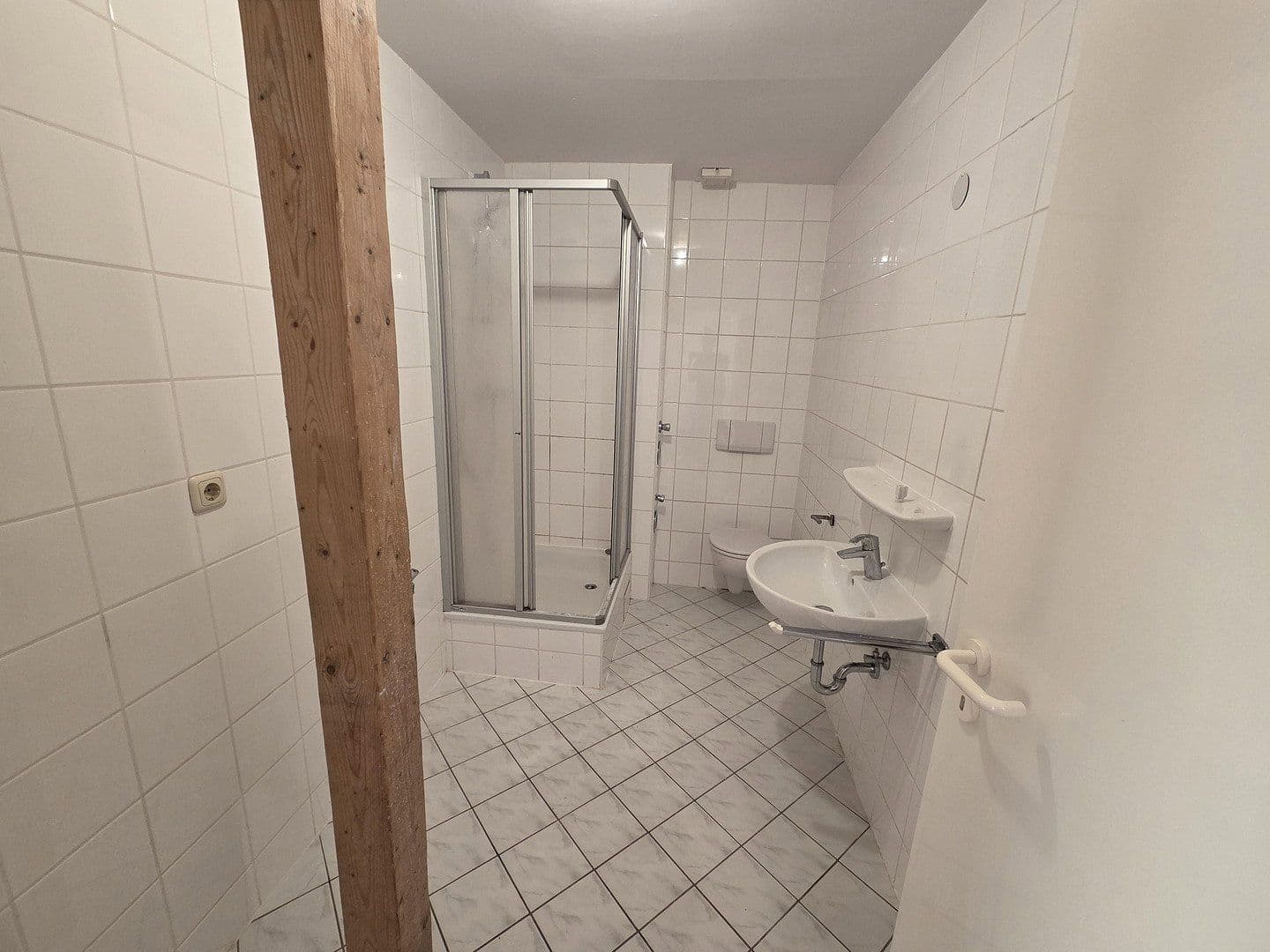 Pronájem bytu 2+1 52 m², Wolfstr. 1, Halle, Sasko-Anhaltsko Pronájem bytu 2+1 52 m², Wolfstr. 1, Halle, Sasko-Anhaltsko