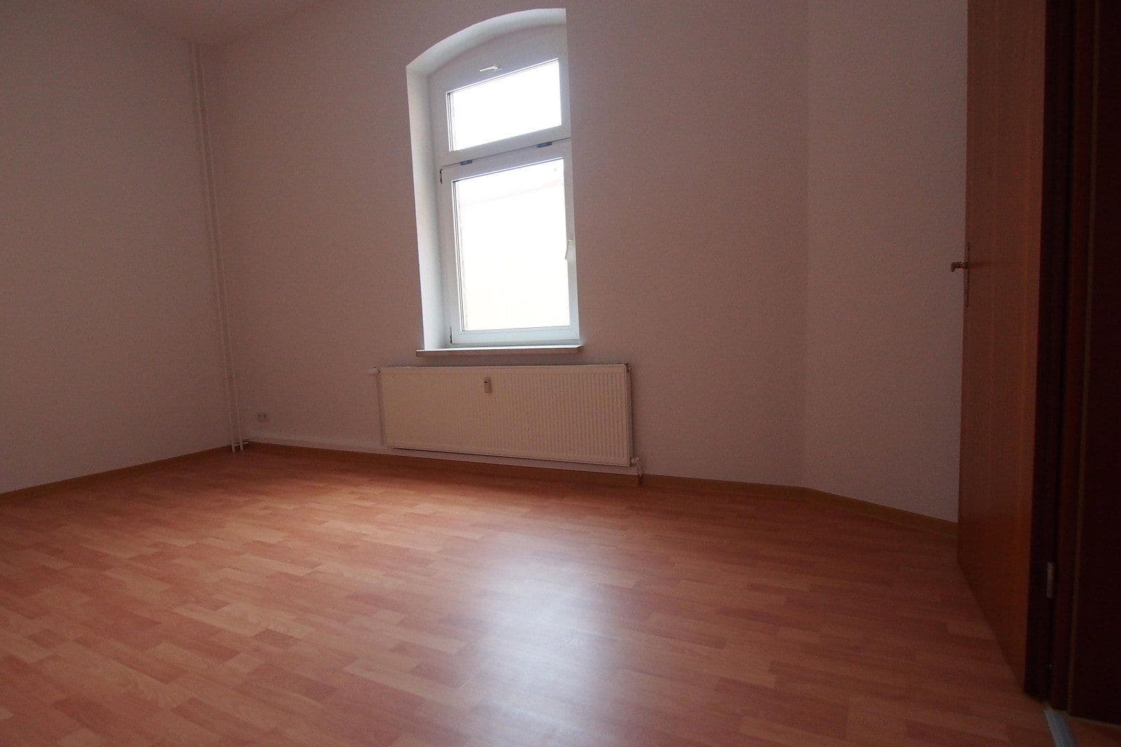 Pronájem bytu 3+1 81 m², Sagisdorfer Straße 7, Halle, Sasko-Anhaltsko Pronájem bytu 3+1 81 m², Sagisdorfer Straße 7, Halle, Sasko-Anhaltsko