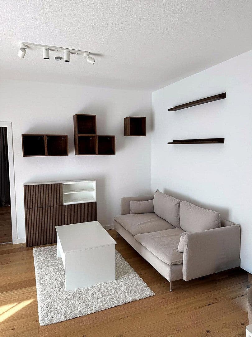Pronájem bytu 2+1 51 m², Metzingen, Bádensko-Württembersko Pronájem bytu 2+1 51 m², Metzingen, Bádensko-Württembersko