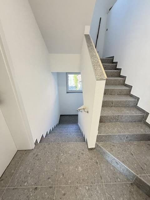 Pronájem bytu 2+1 51 m², Metzingen, Bádensko-Württembersko Pronájem bytu 2+1 51 m², Metzingen, Bádensko-Württembersko